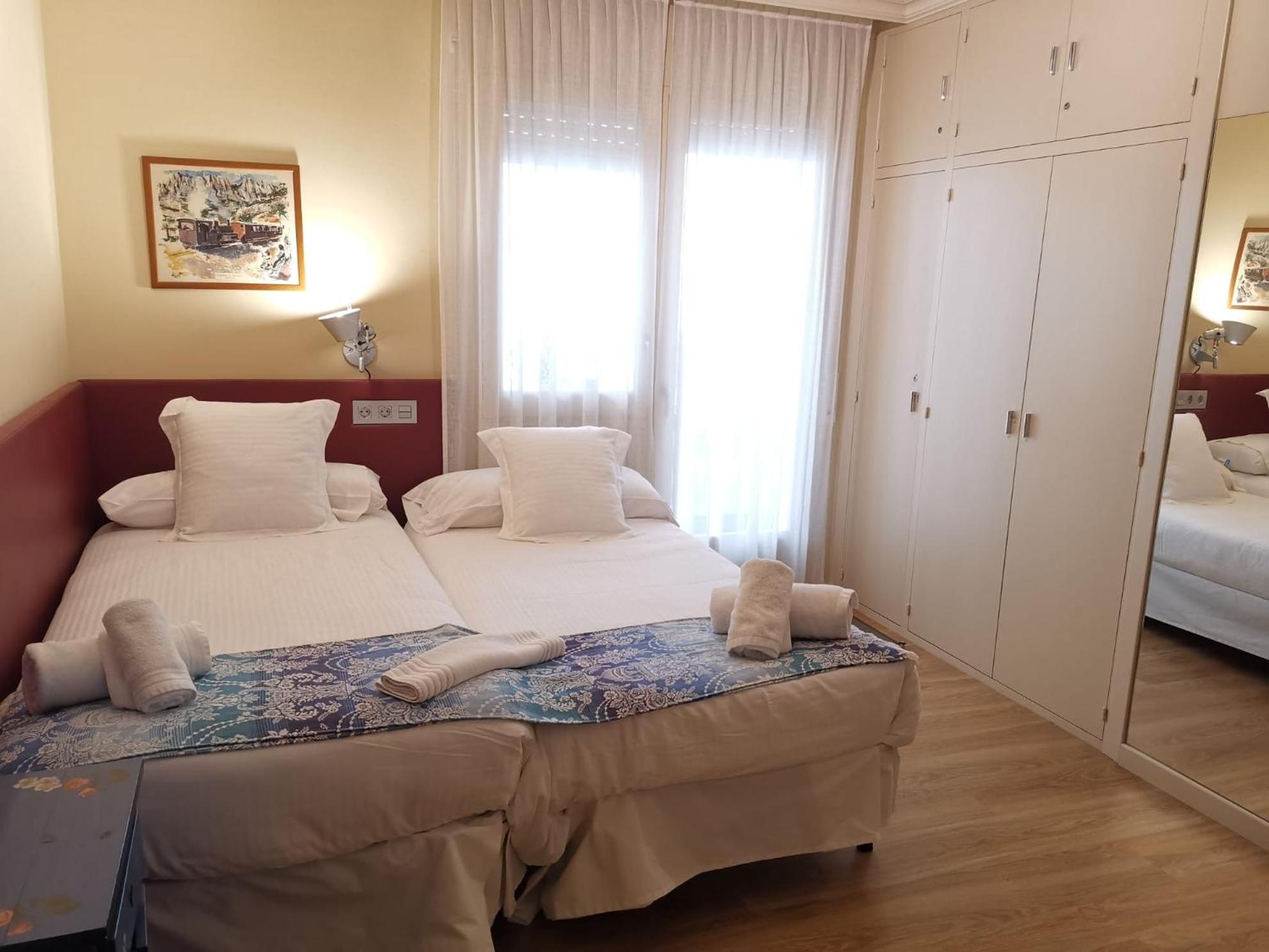 Apartament El Miracle Apartment *